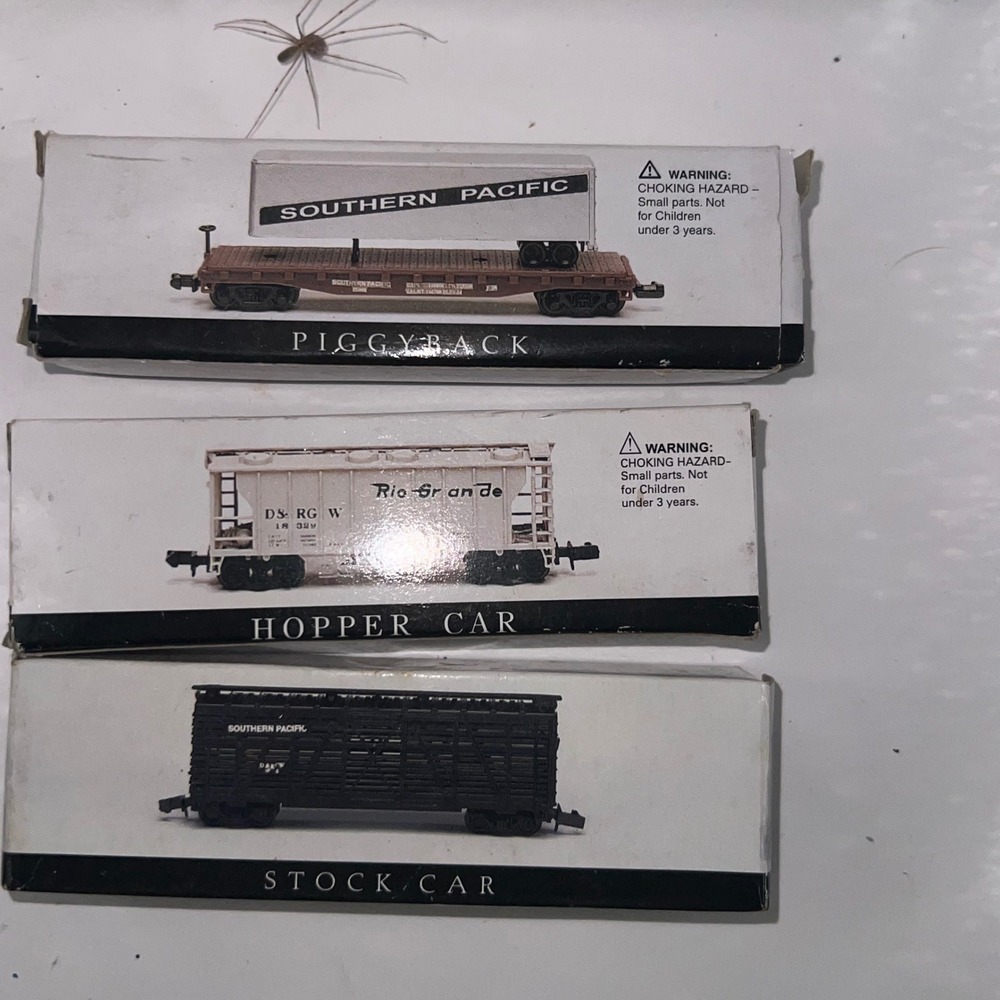 Vintage N Scale Model Train Lot Southern Pacific Piggyback Rio Grande Hopper Car